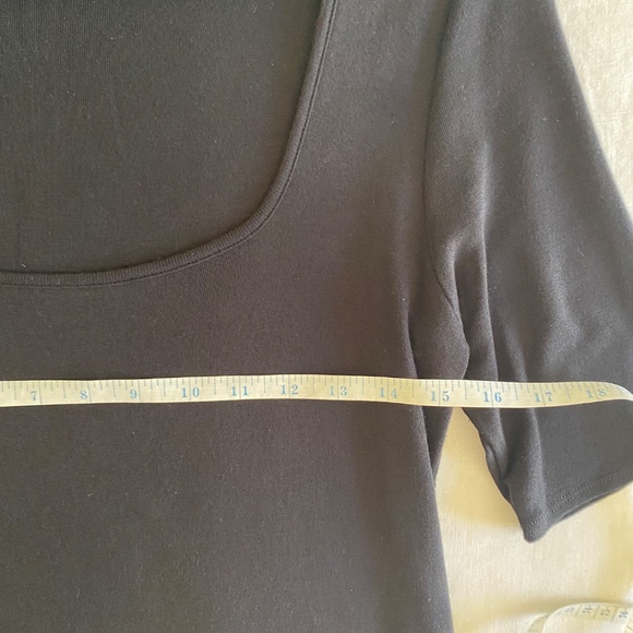 Vince Scoop Neck Top Size L Mid Length Sleeve Black - Picture 4 of 5